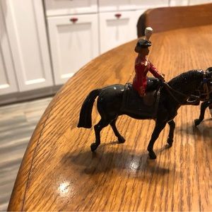 Rare/Vintage Queen Elizabeth II with guards British Royalty 11 Pieces